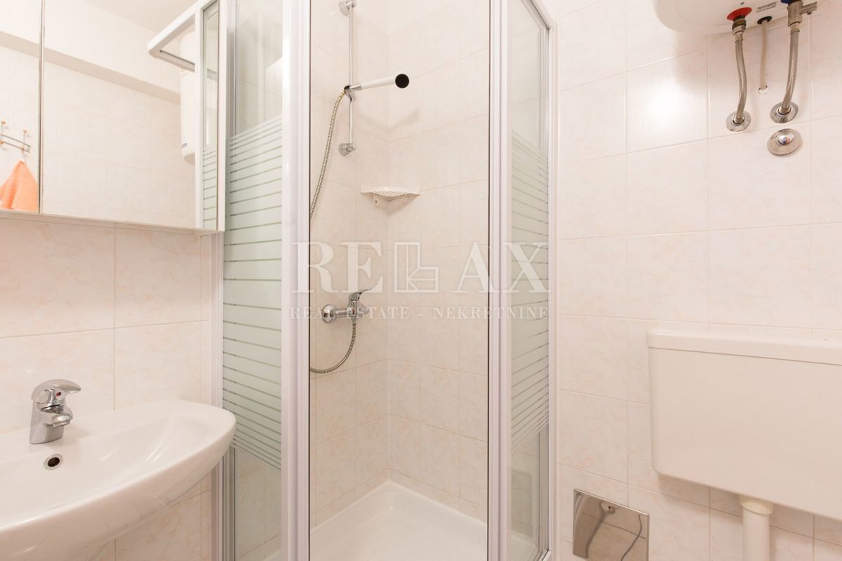 Crikvenica - casa con 6 appartamenti, piscina