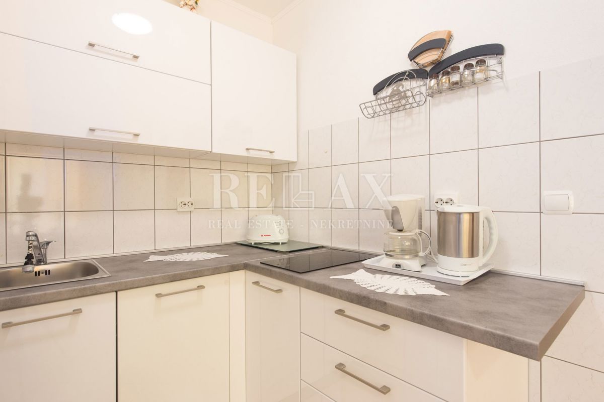 Crikvenica - casa con 6 appartamenti, piscina