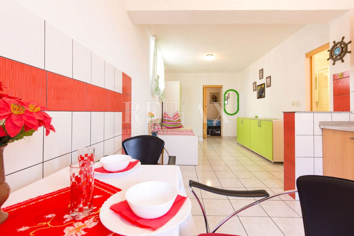 Crikvenica - casa con 6 appartamenti, piscina