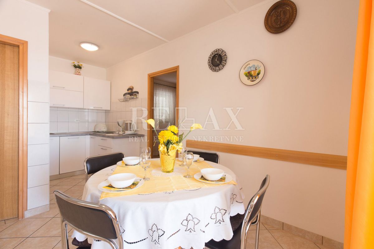 Crikvenica - casa con 6 appartamenti, piscina