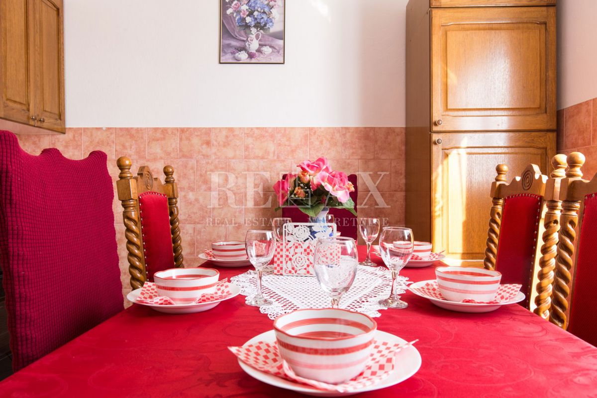 Crikvenica - casa con 6 appartamenti, piscina