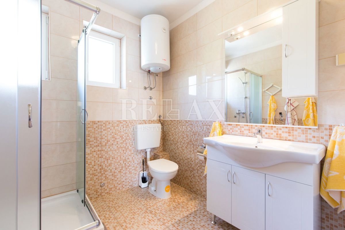 Crikvenica - casa con 6 appartamenti, piscina