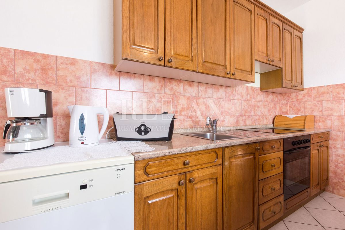 Crikvenica - casa con 6 appartamenti, piscina