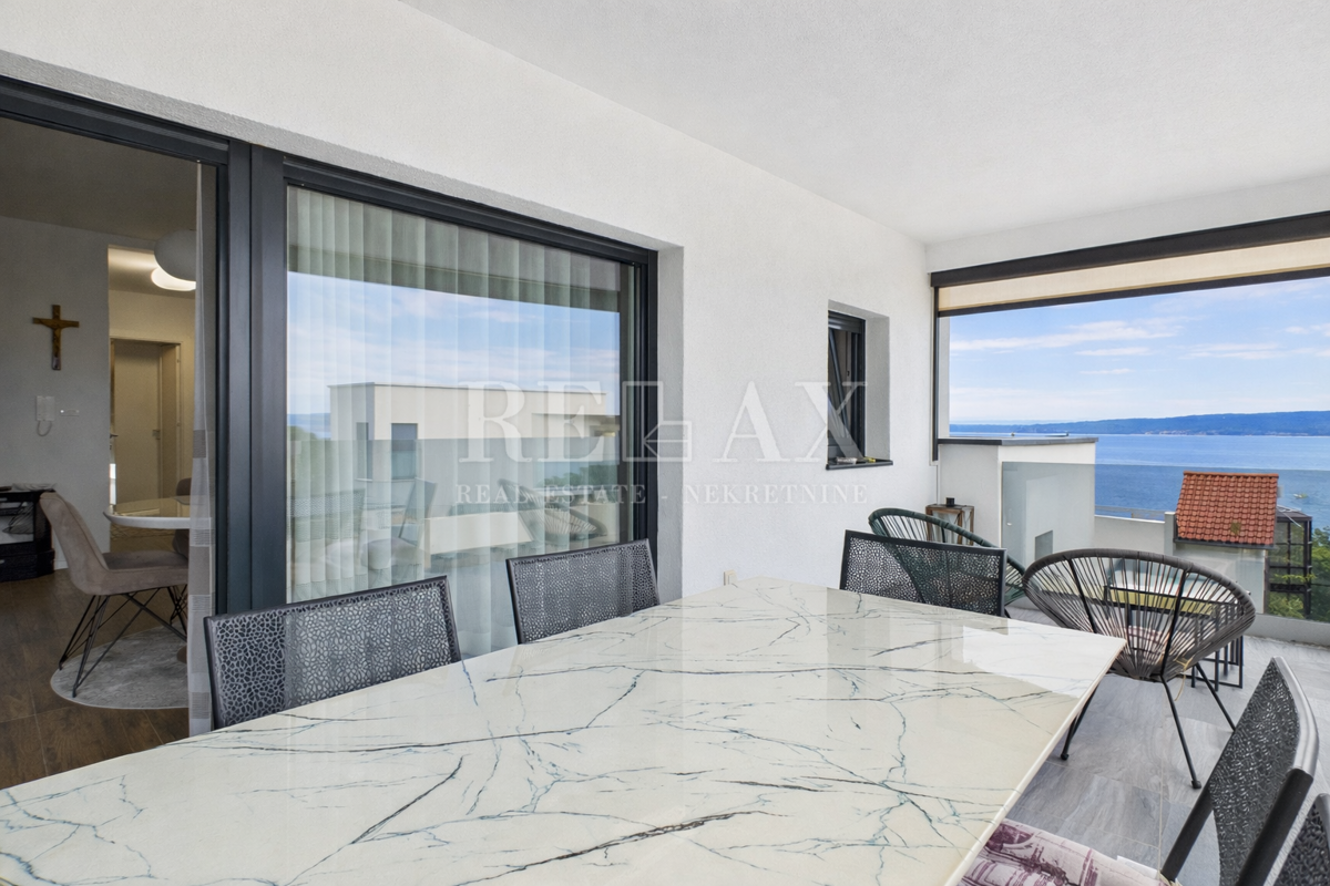 Dramalj - un appartamento spazioso con terrazza