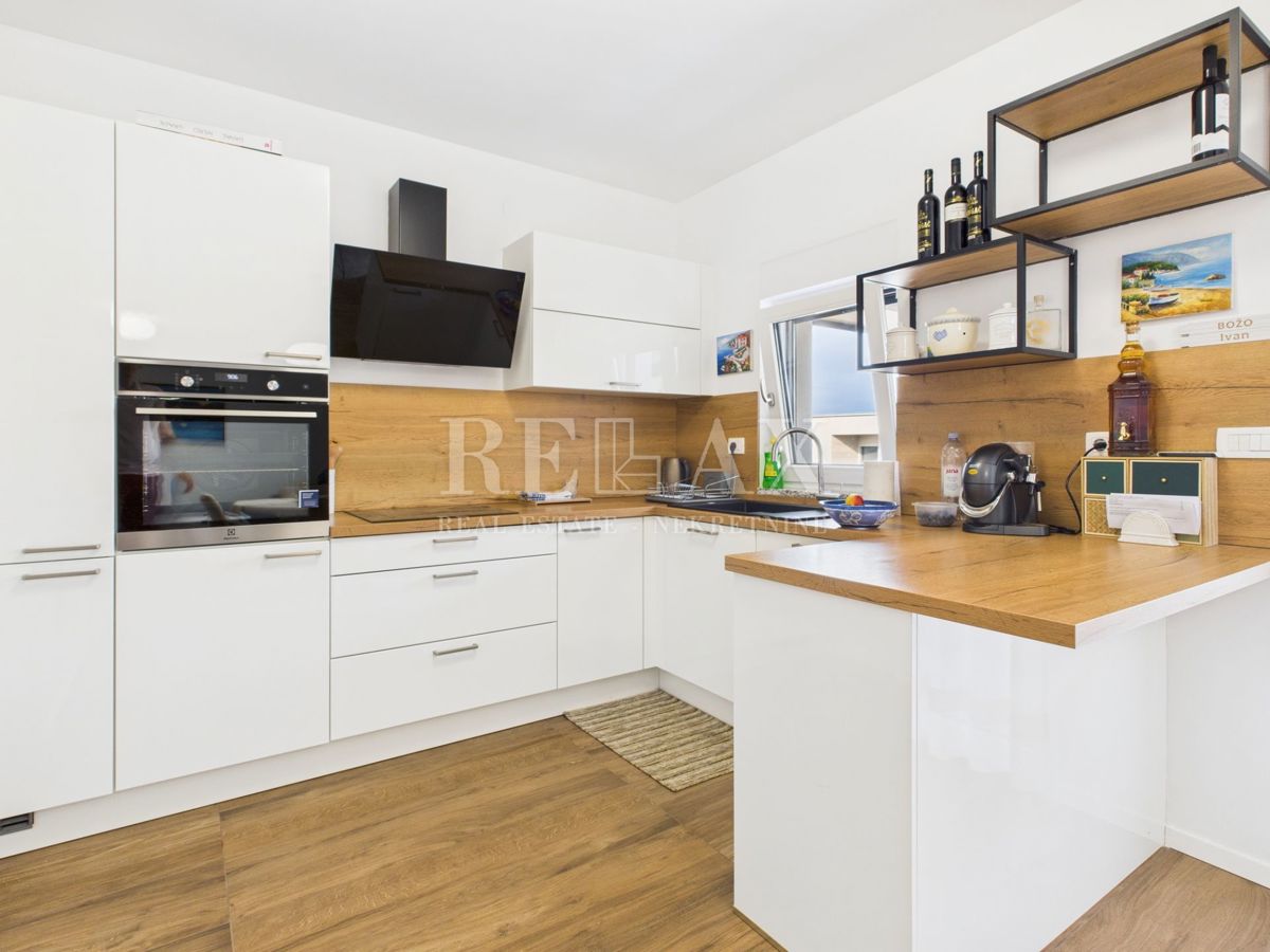 Dramalj - un appartamento spazioso con terrazza