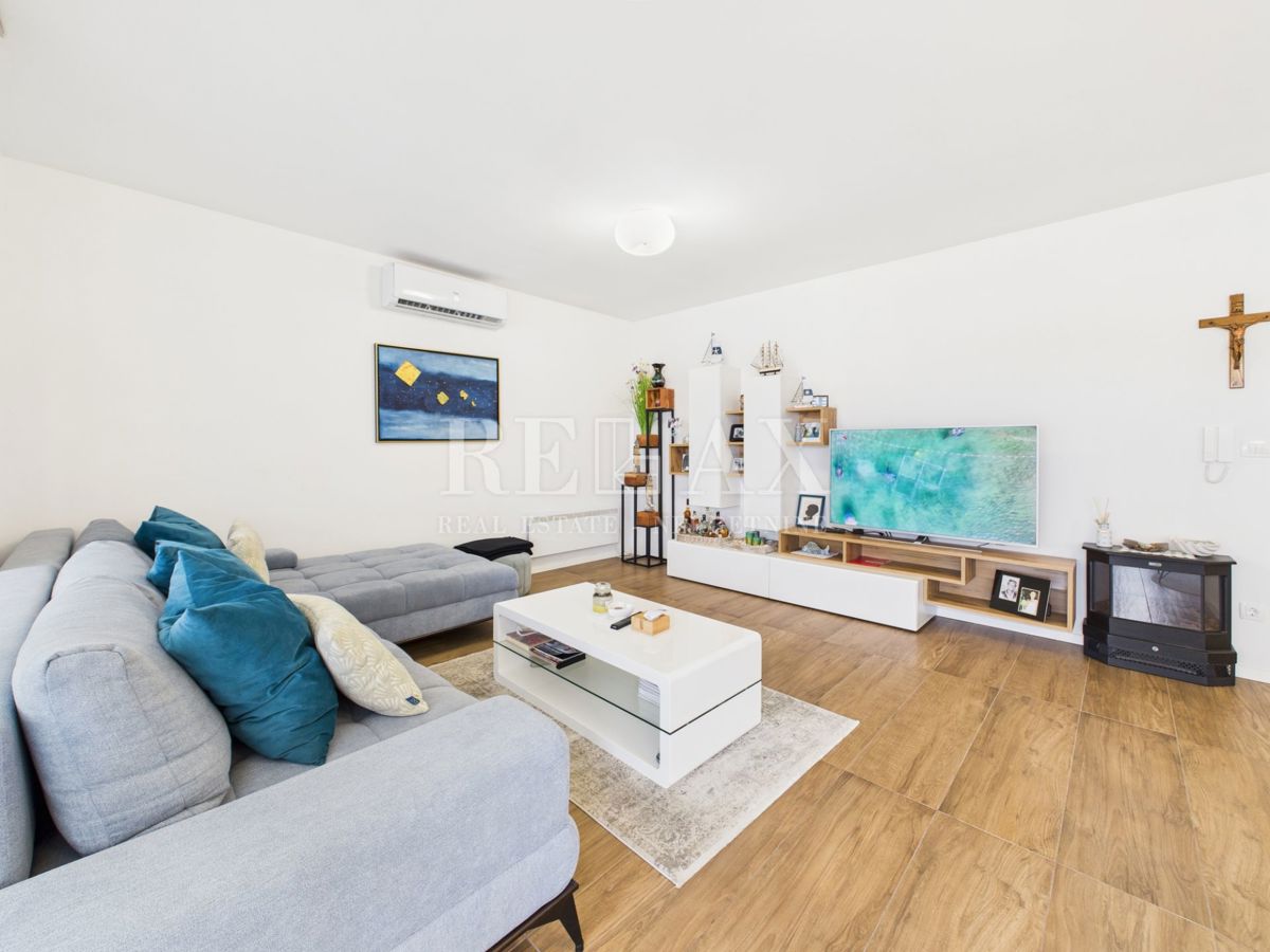 Dramalj - un appartamento spazioso con terrazza