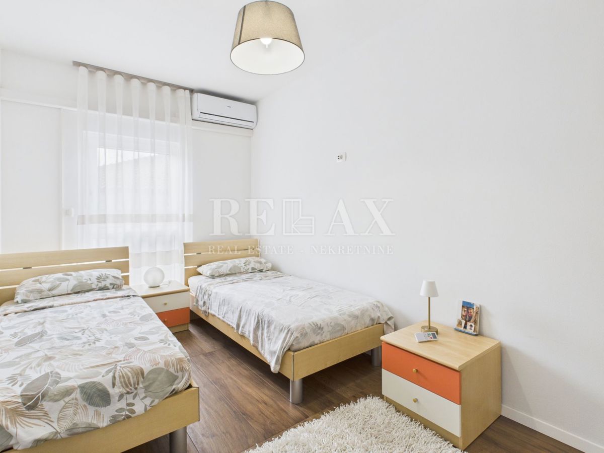 Dramalj - un appartamento spazioso con terrazza