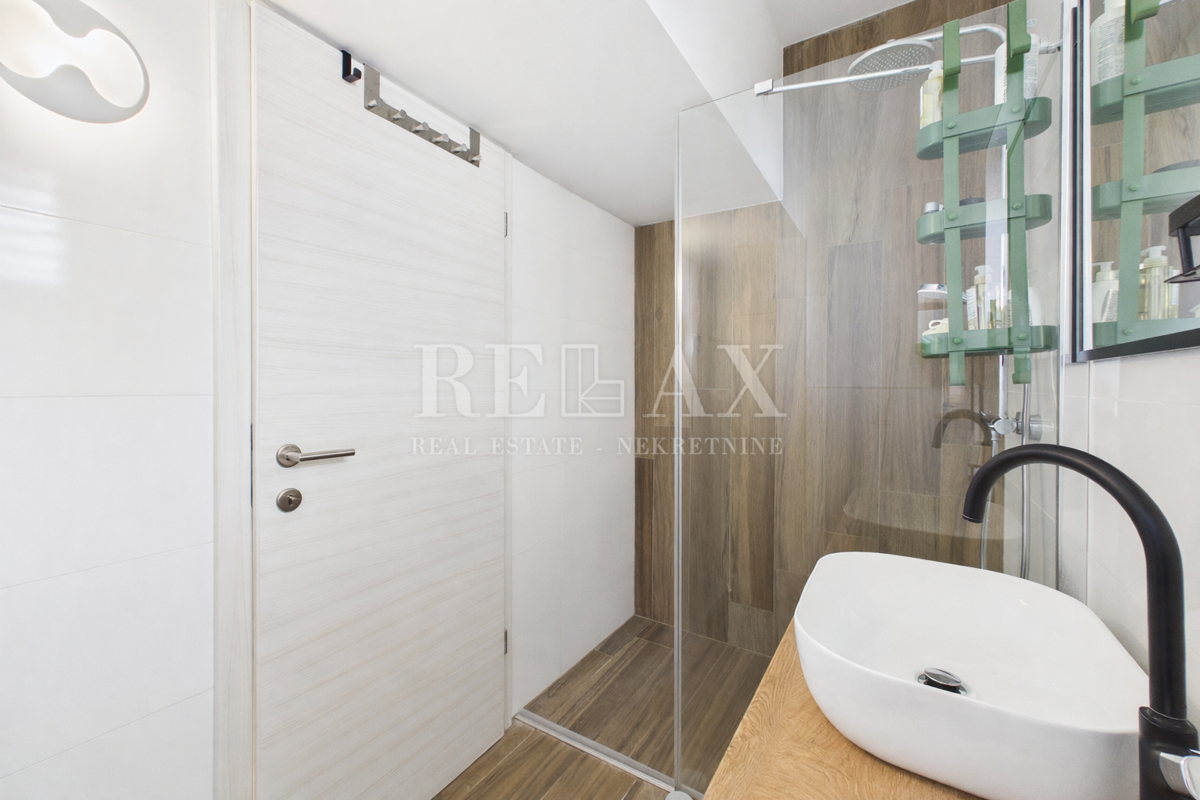 Isola di Krk, Bogovići - appartamento con piscina e giardino