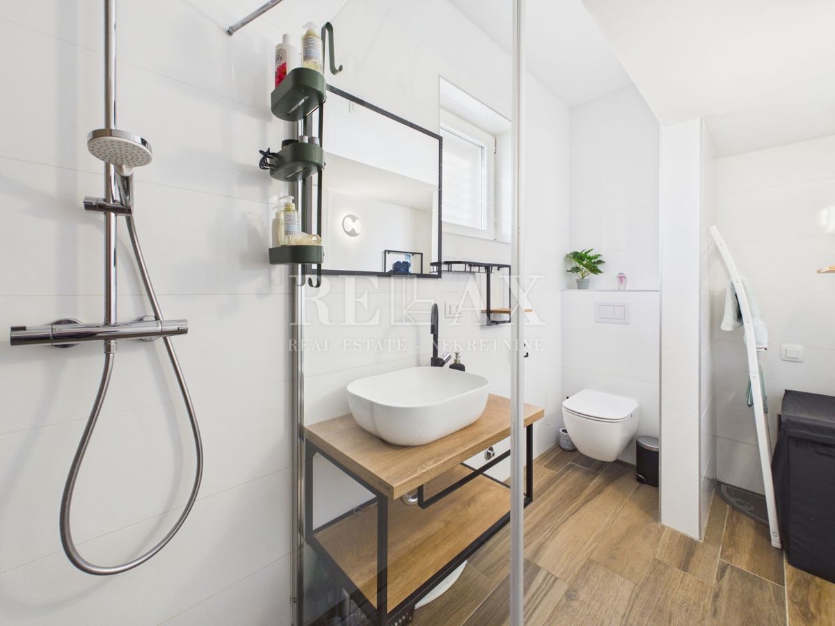 Isola di Krk, Bogovići - appartamento con piscina e giardino