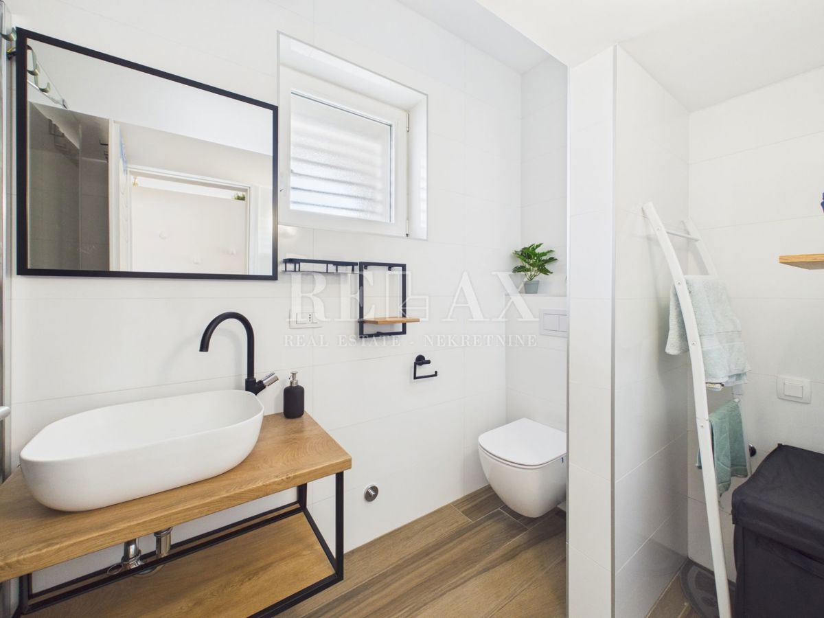 Isola di Krk, Bogovići - appartamento con piscina e giardino