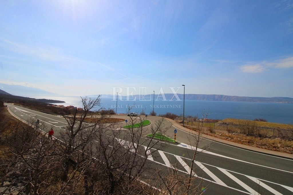 Novi Vinodolski, Smokvica - Grande terreno vicino al mare