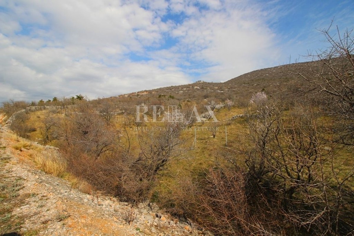 Novi Vinodolski, Smokvica - Grande terreno vicino al mare