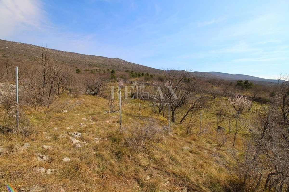 Novi Vinodolski, Smokvica - Grande terreno vicino al mare