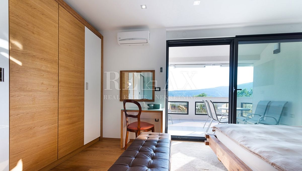 CRIKVENICA, ENTROTERRA - Esclusiva villa con servizi