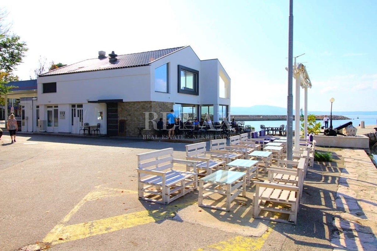 Commerciale Novi Vinodolski, 240m2