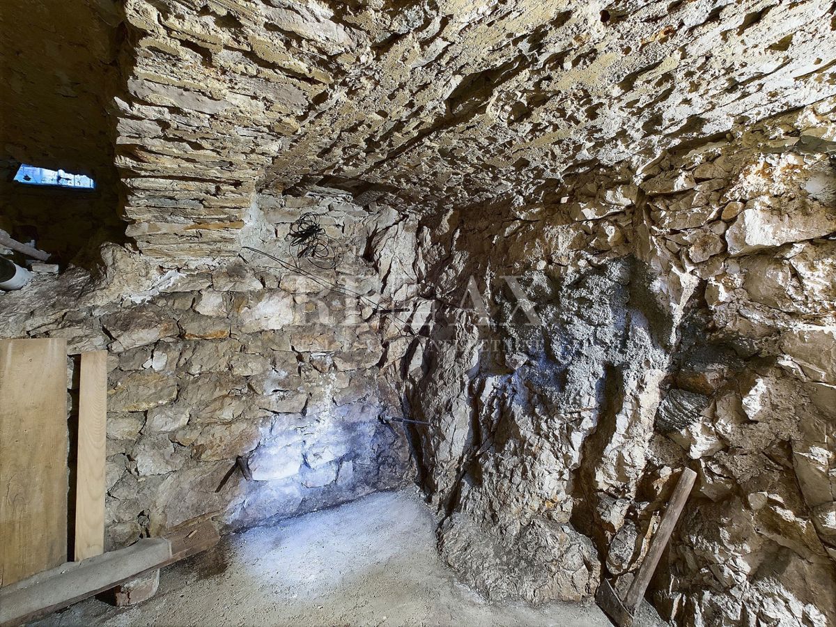 Novi Vinodolski - una casa affascinante nel centro