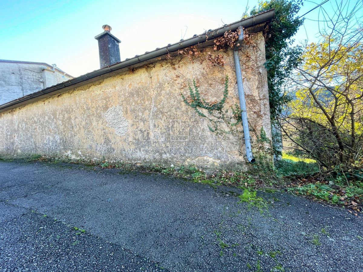 Bribir - casa in pietra da ristrutturare