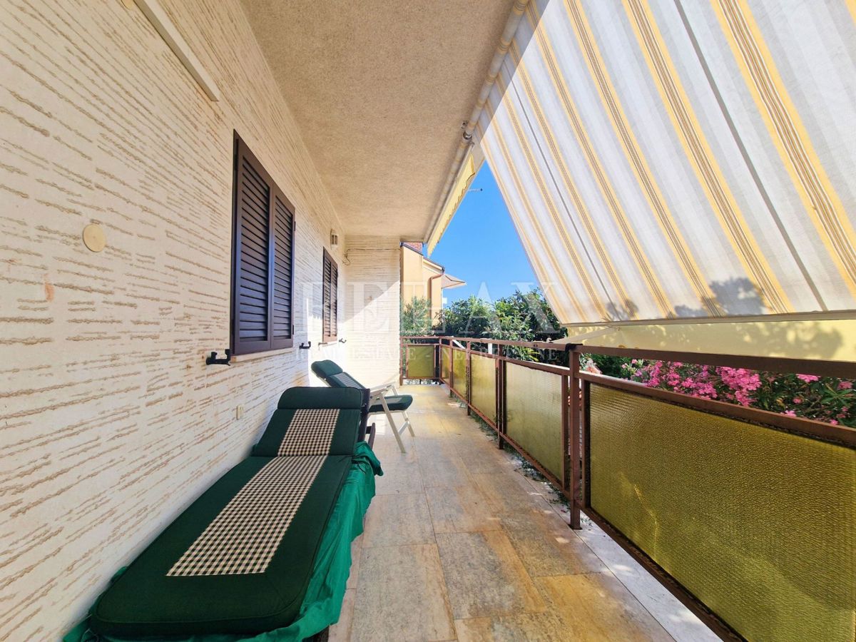 Kostrena - appartamento con un bellissimo giardino