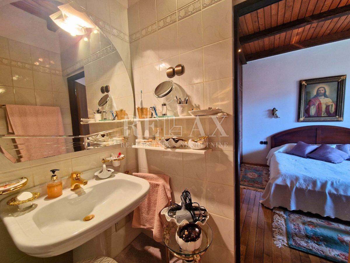 Kostrena - appartamento con un bellissimo giardino