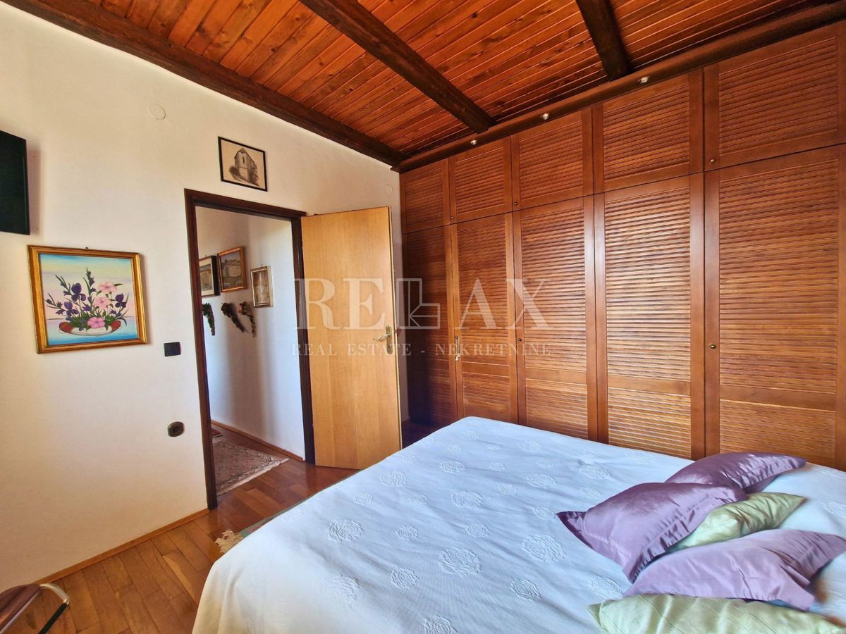 Kostrena - appartamento con un bellissimo giardino