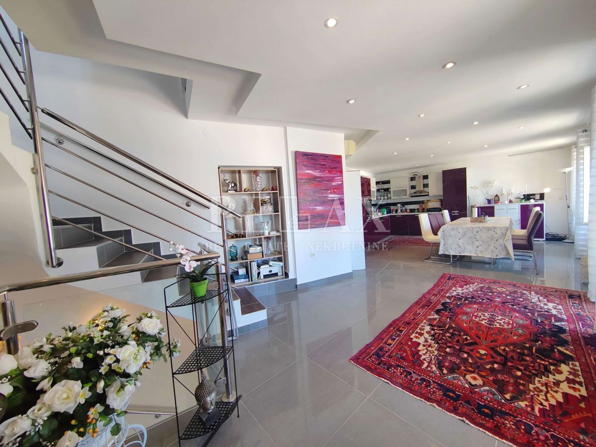 Bakar – Ampia Casa Vicino al Mare