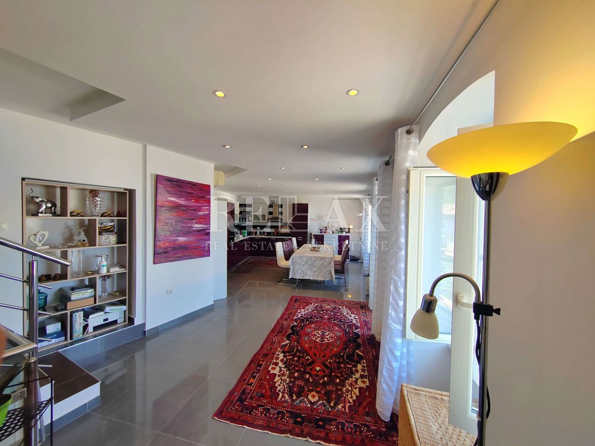 Bakar – Ampia Casa Vicino al Mare