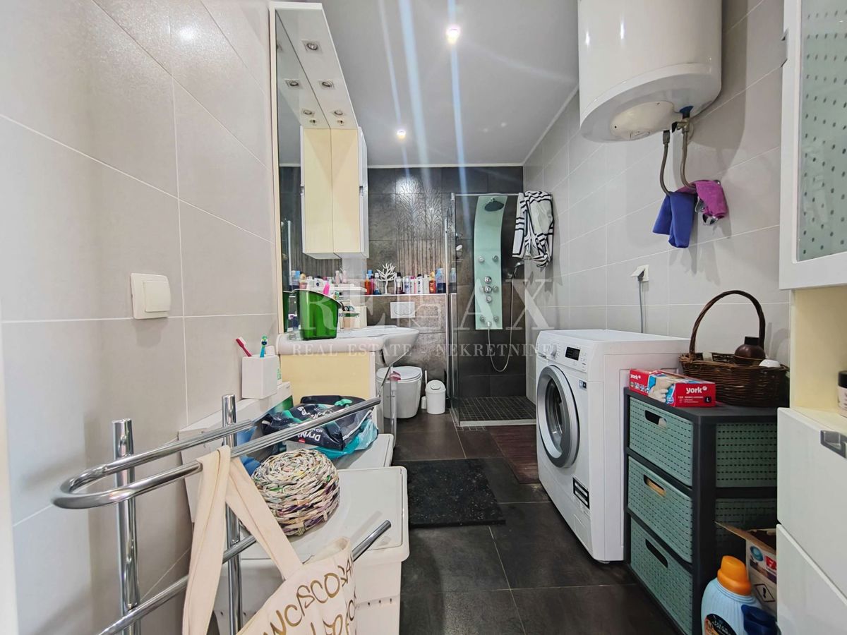 Bakar – Ampia Casa Vicino al Mare