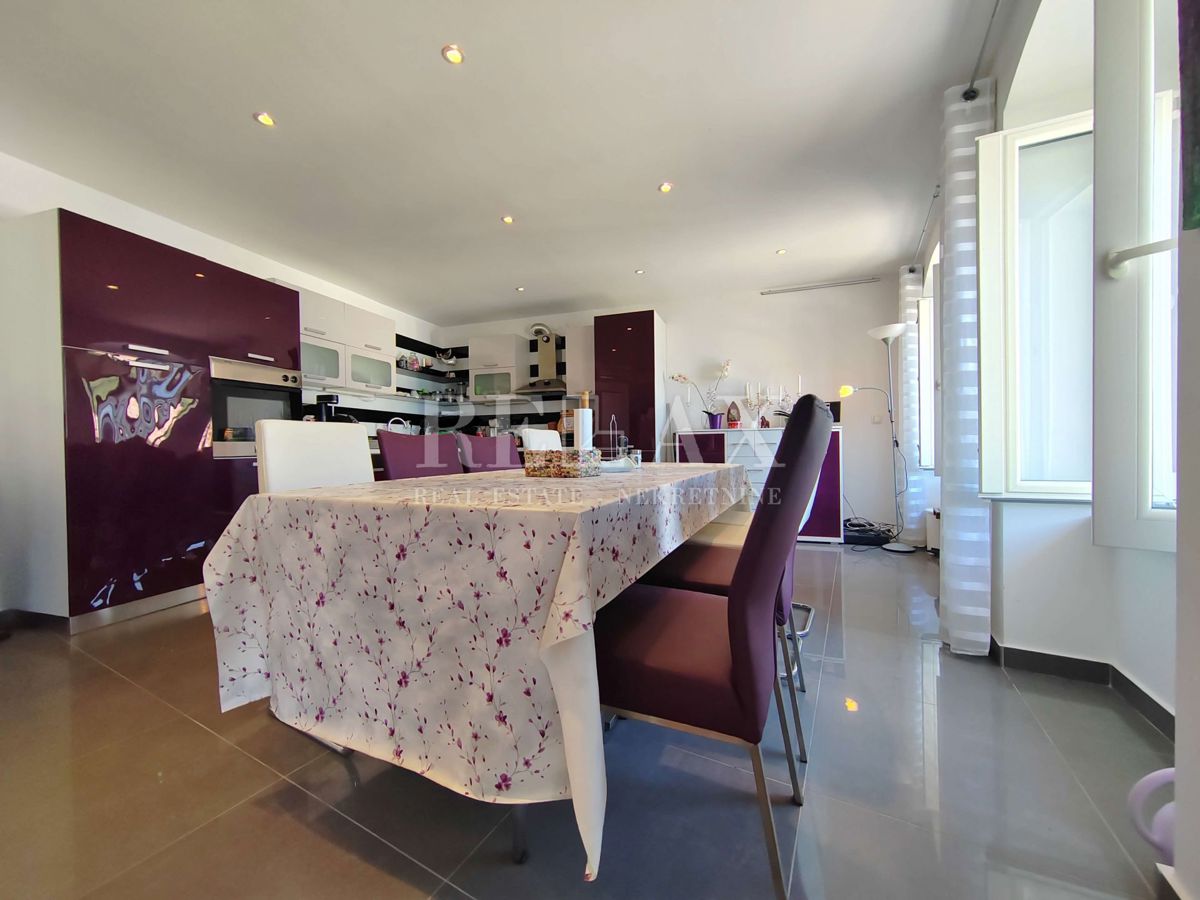 Bakar – Ampia Casa Vicino al Mare