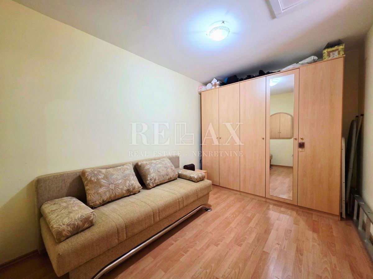 Sveti Juraj - 1a fila al mare, 2 appartamenti