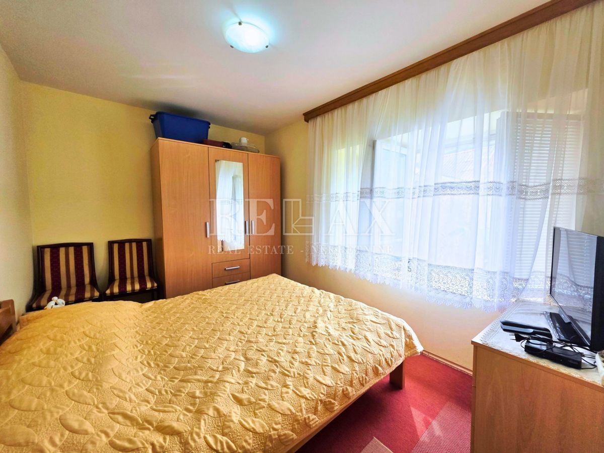 Sveti Juraj - 1a fila al mare, 2 appartamenti