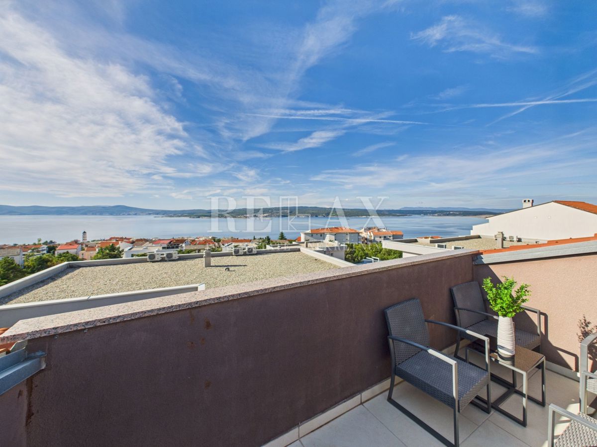 Crikvenica – Appartamento su due livelli, 104 m² con vista mare