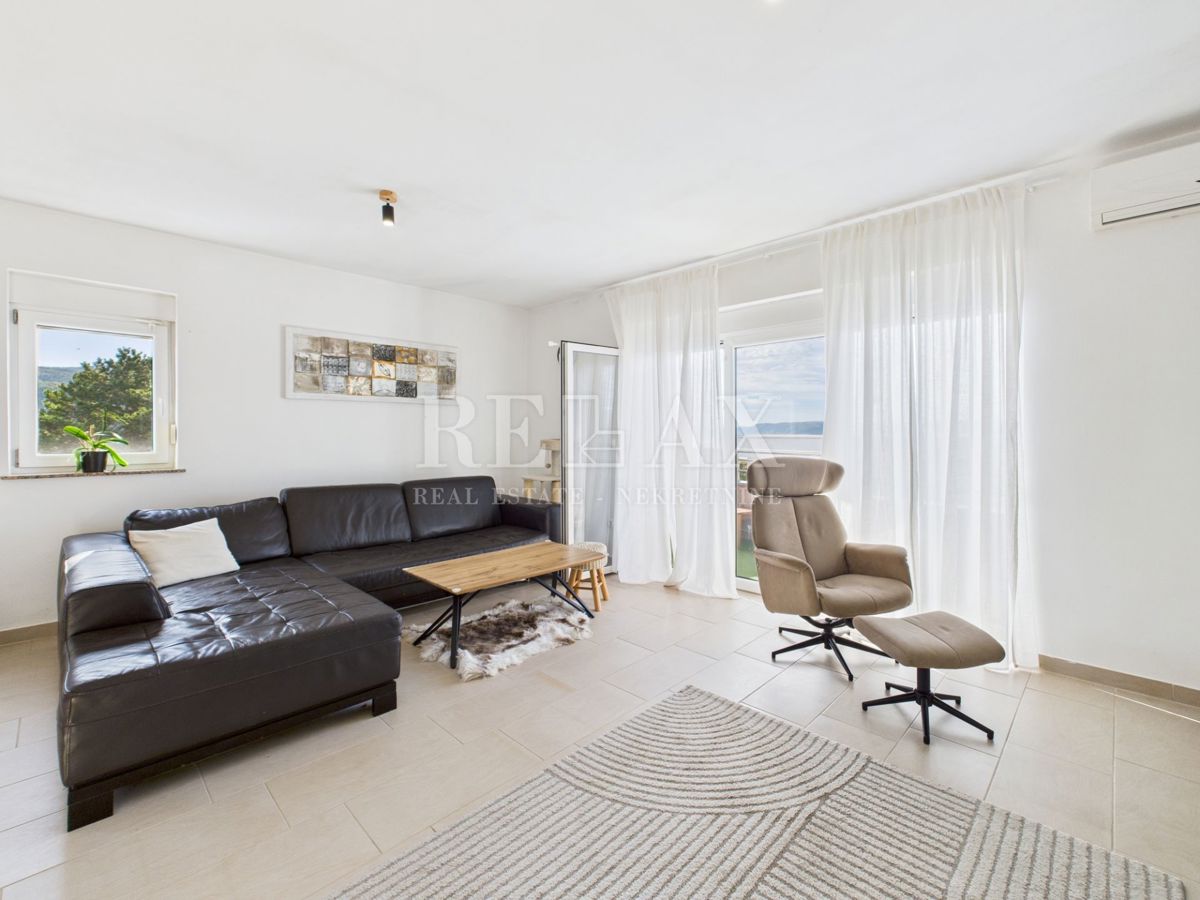 Crikvenica – Appartamento su due livelli, 104 m² con vista mare