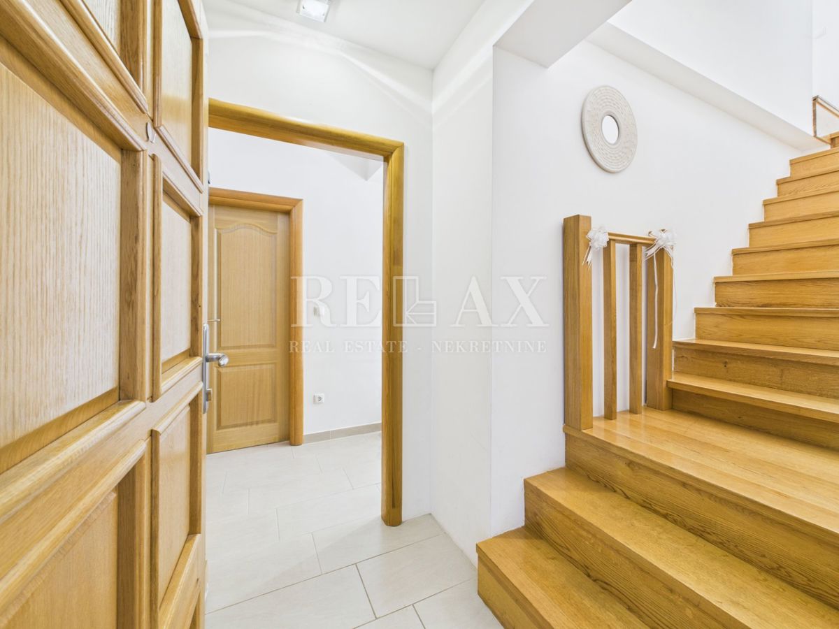 Crikvenica – Appartamento su due livelli, 104 m² con vista mare