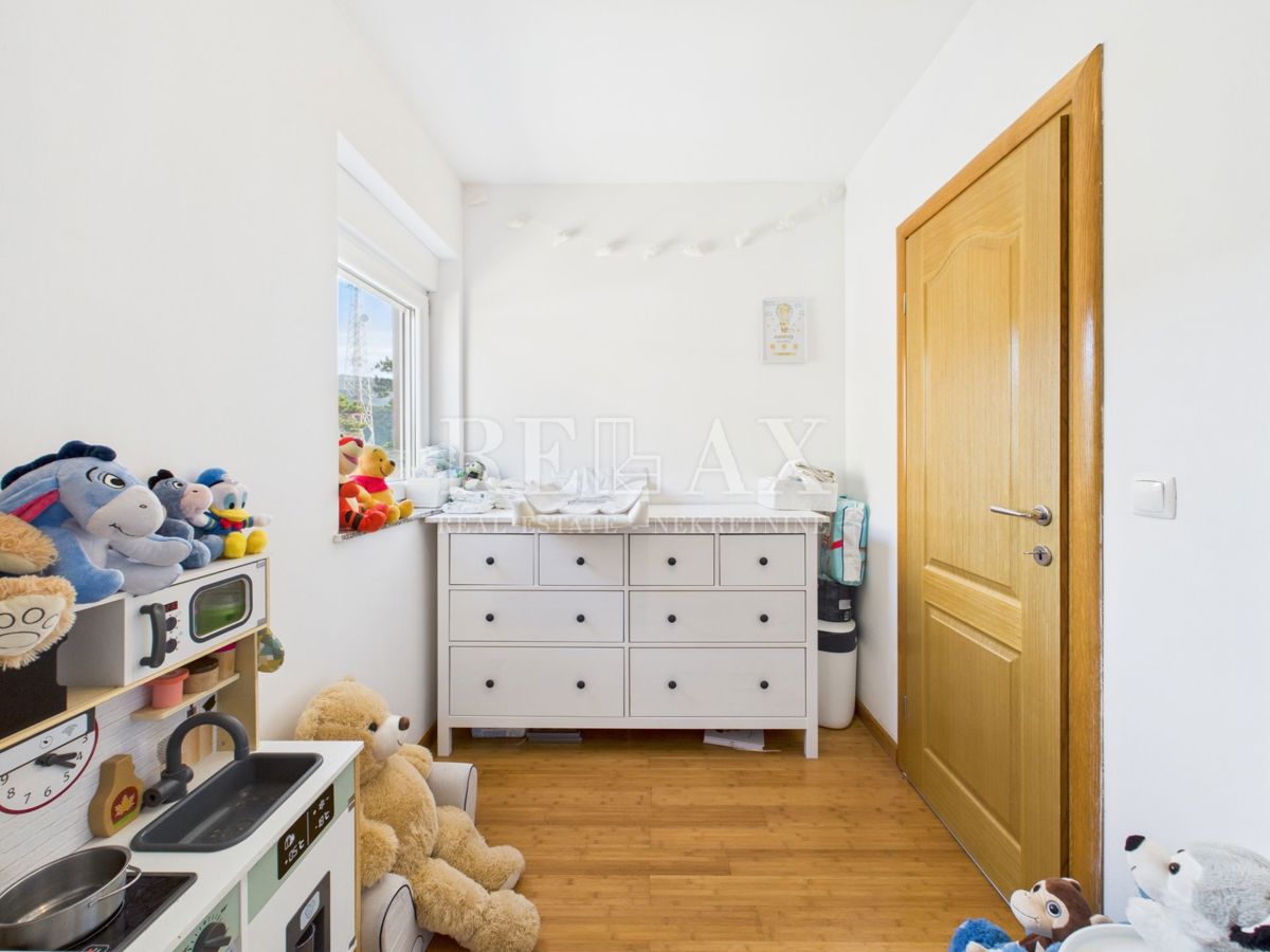 Crikvenica – Appartamento su due livelli, 104 m² con vista mare