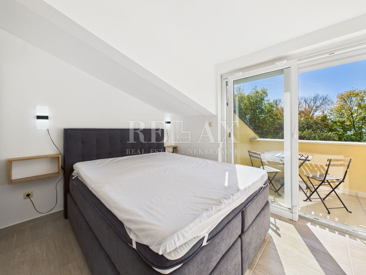 Crikvenica - appartamento in prima fila al mare