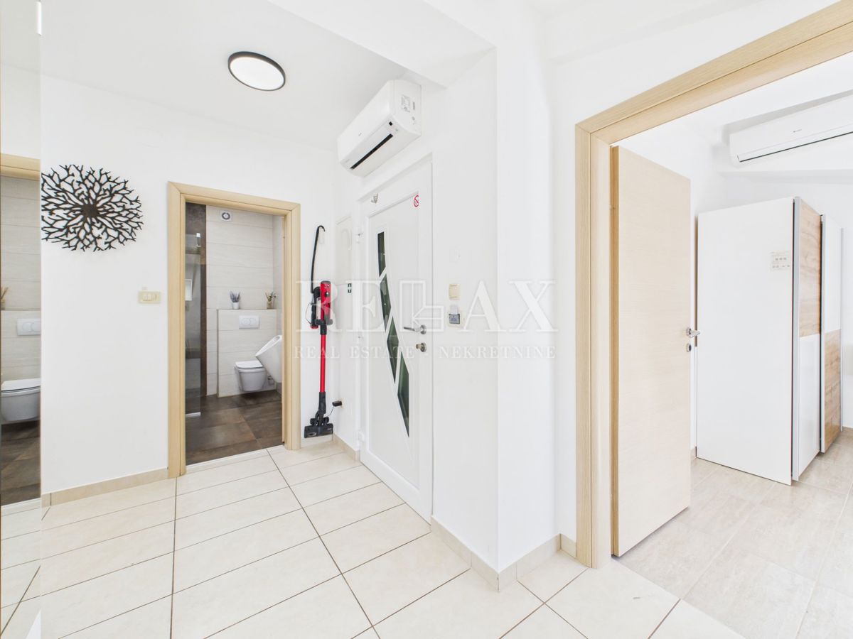 Crikvenica - appartamento in prima fila al mare