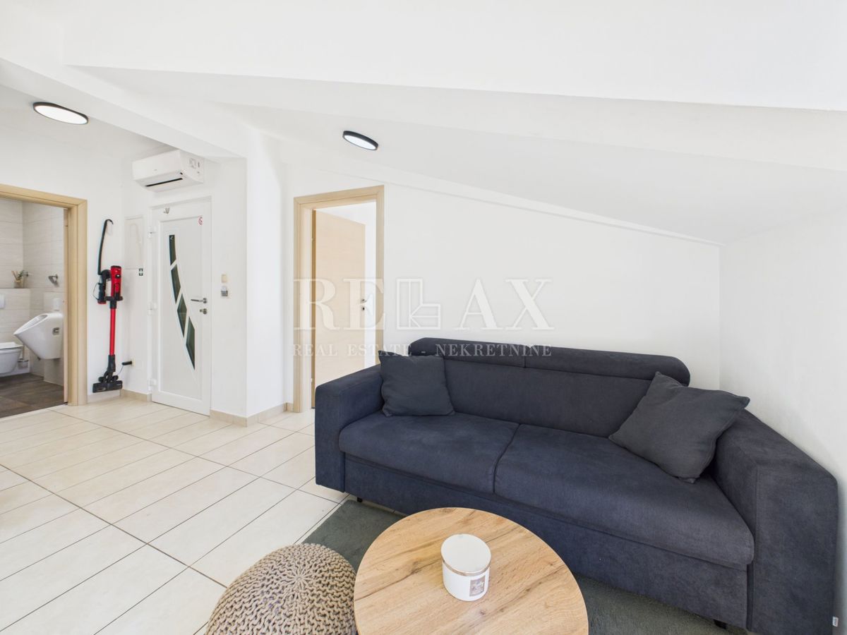 Crikvenica - appartamento in prima fila al mare