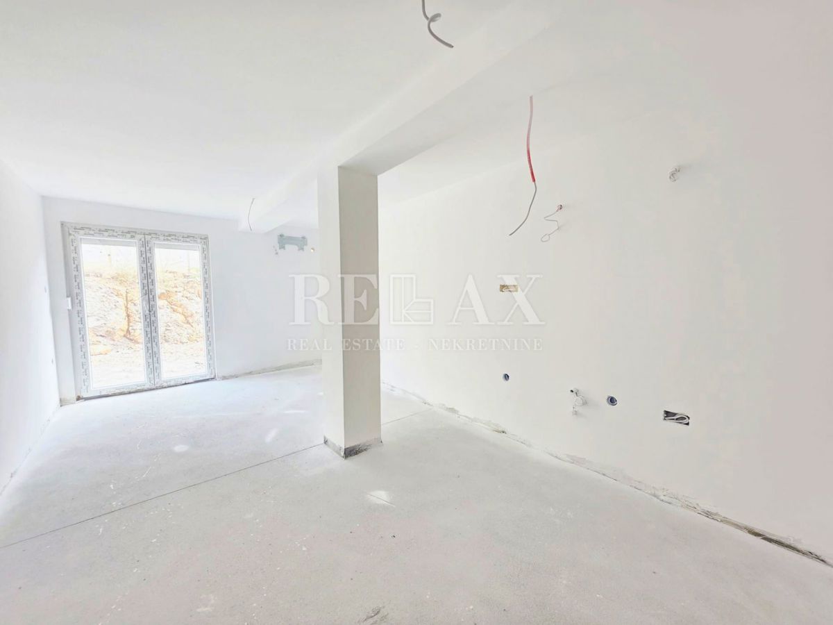 Crikvenica - appartamento al piano terra con parcheggio, 44,13 m2