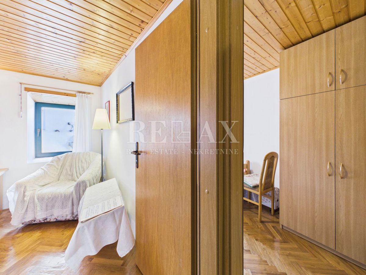 Novi Vinodolski - due case nel centro della città