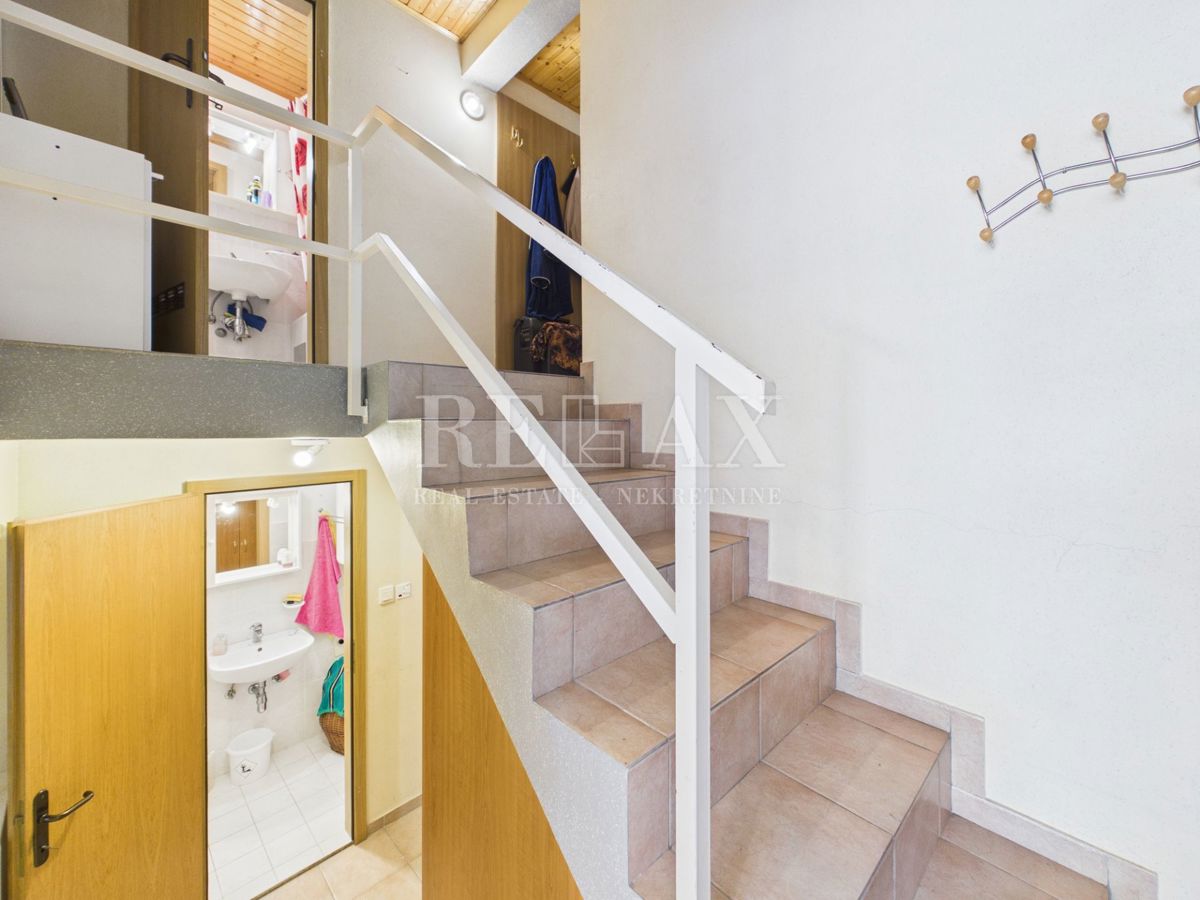 Novi Vinodolski - due case nel centro della città