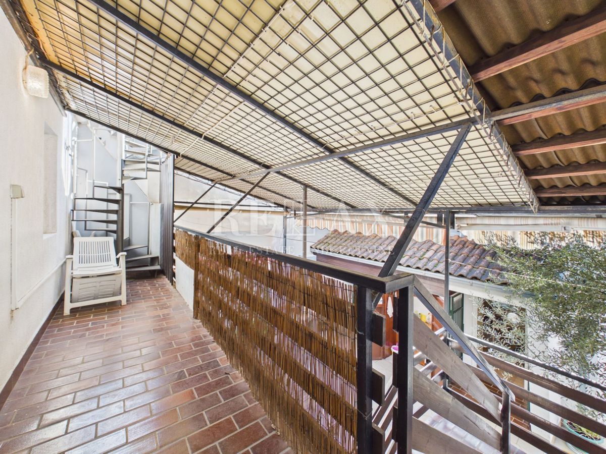 Novi Vinodolski - due case nel centro della città