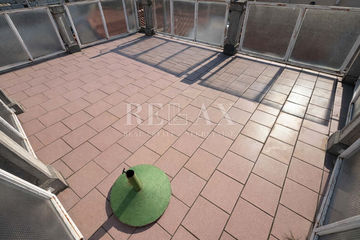 Novi Vinodolski - due case nel centro della città