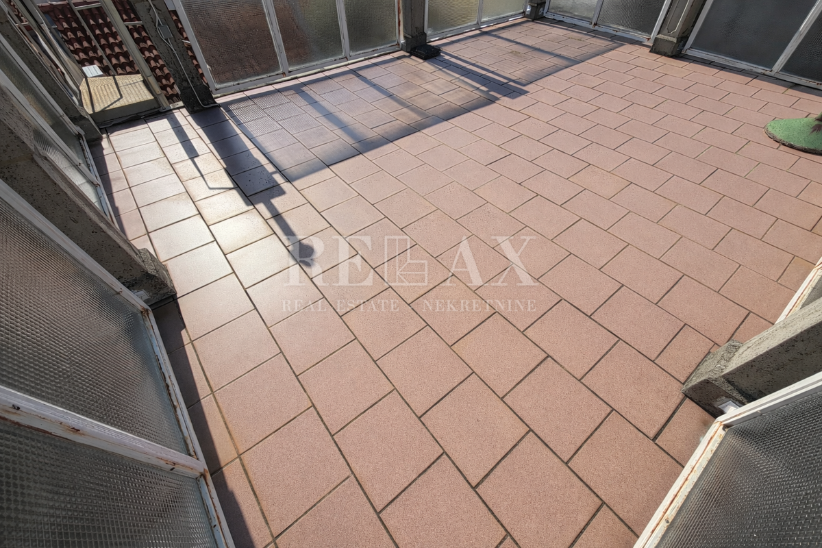 Novi Vinodolski - due case nel centro della città