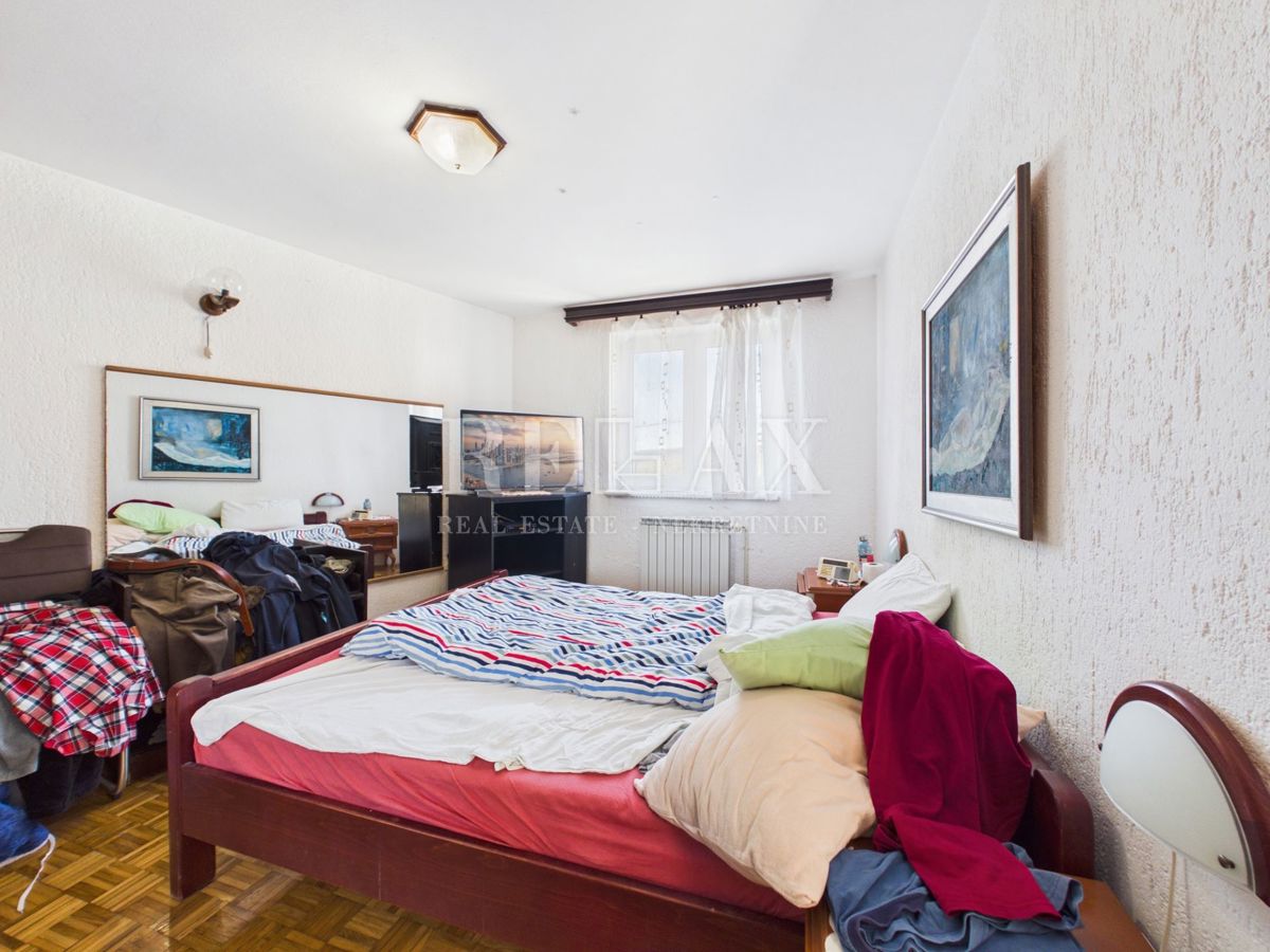 Jadranovo - casa con 5 unità abitative