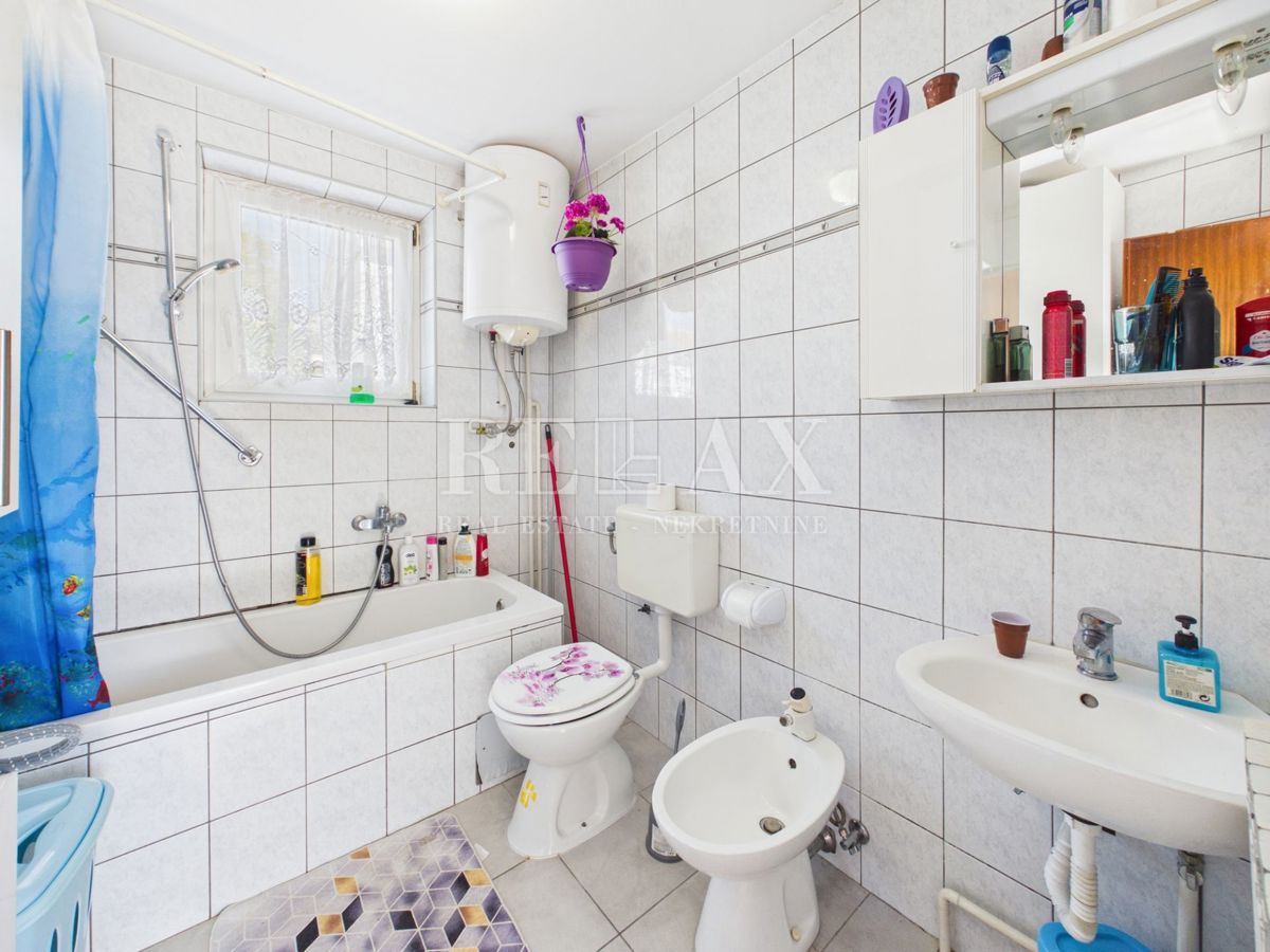 Jadranovo - casa con 5 unità abitative