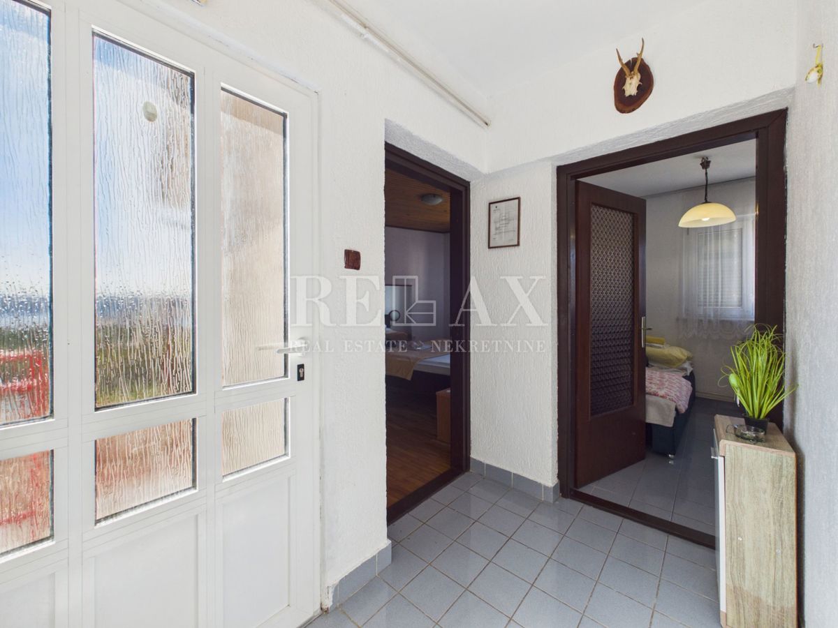 Jadranovo - casa con 5 unità abitative