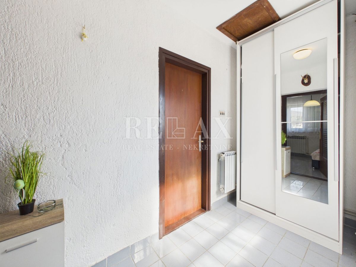 Jadranovo - casa con 5 unità abitative