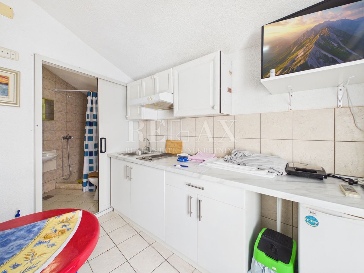 Jadranovo - casa con 5 unità abitative