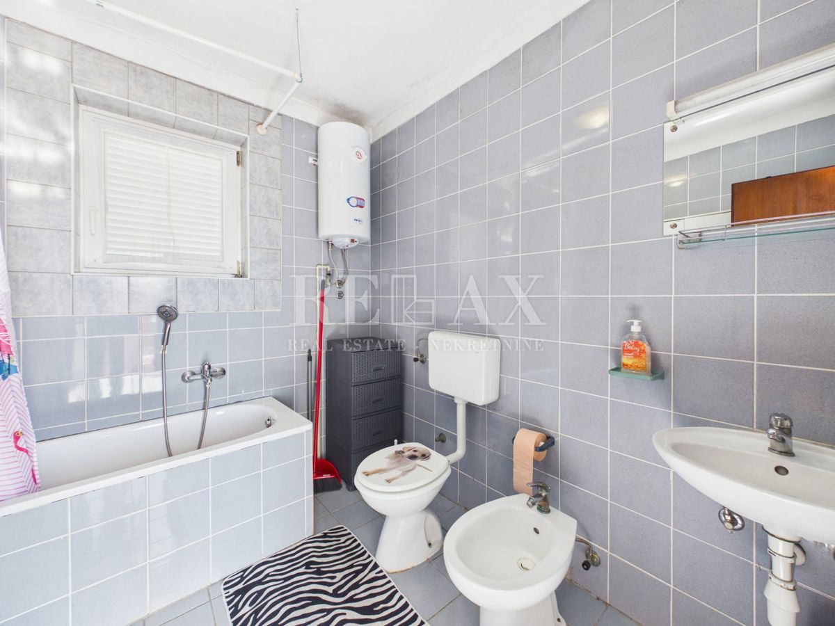 Jadranovo - casa con 5 unità abitative