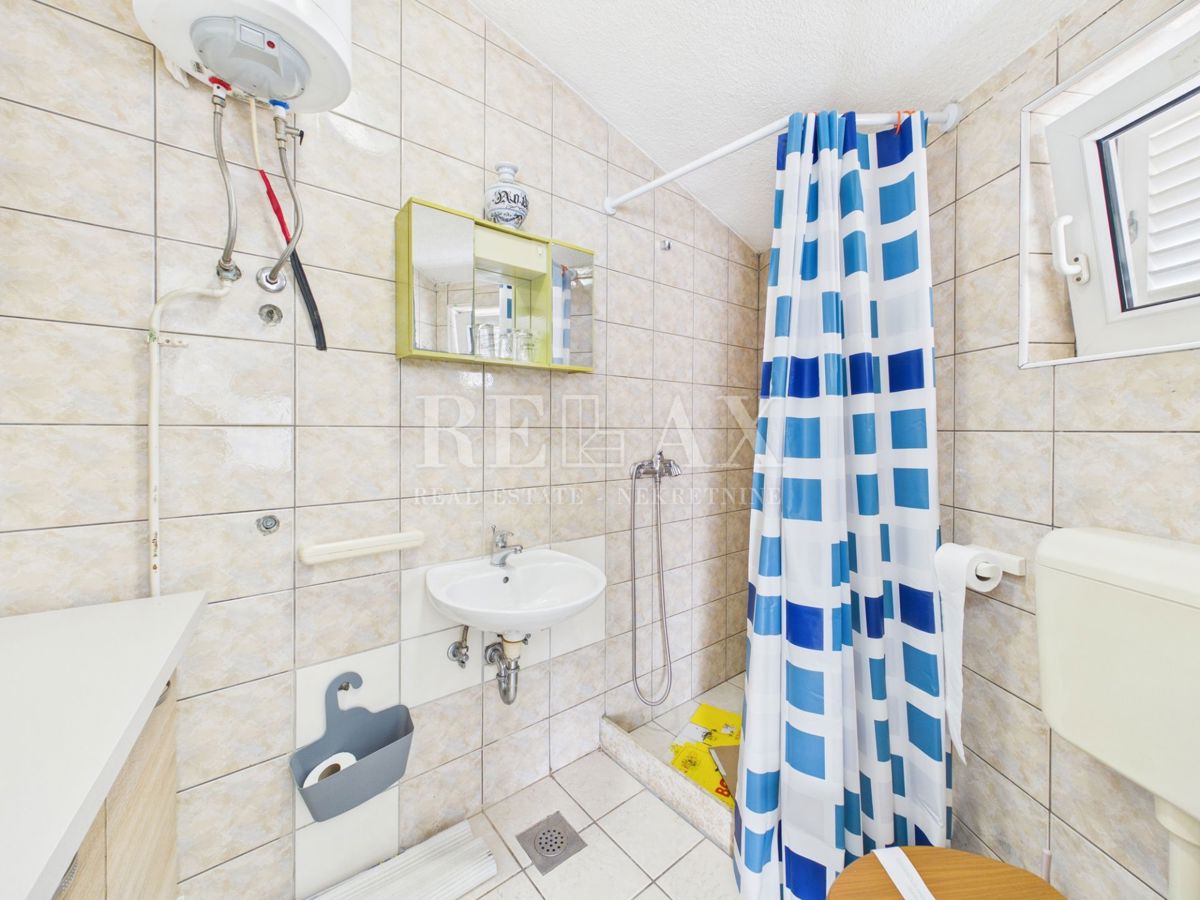 Jadranovo - casa con 5 unità abitative